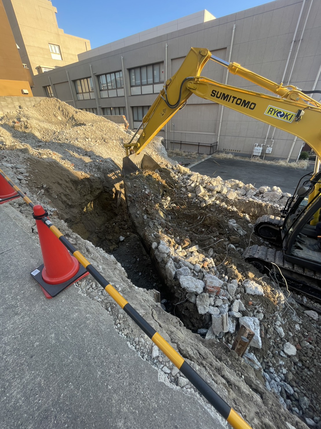 階段撤去から基礎起こし